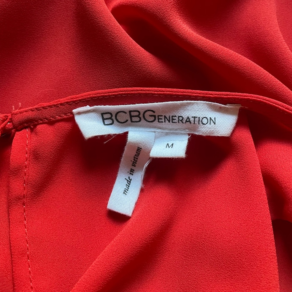 BCBGeneration Front Knot Tank - Picture 4 of 4